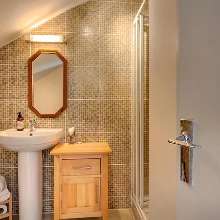 St. Aiden's Гостевой дом 3*