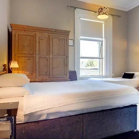 St. Aiden's Гостевой дом 3*